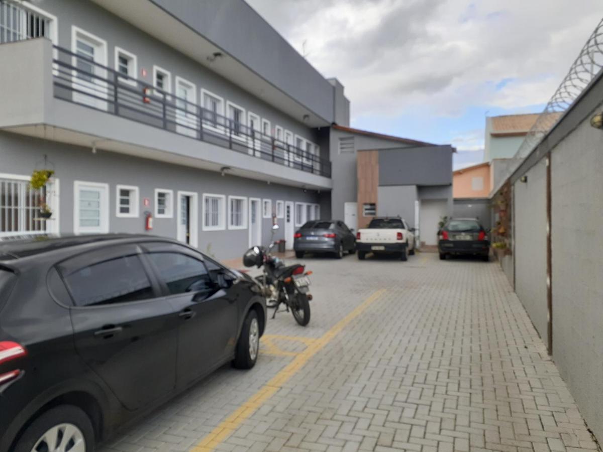 Loft 2 Completo Ar Canais Assinat Garagem Internet Prox Aparecida E Industrias Διαμέρισμα Pindamonhangaba Εξωτερικό φωτογραφία
